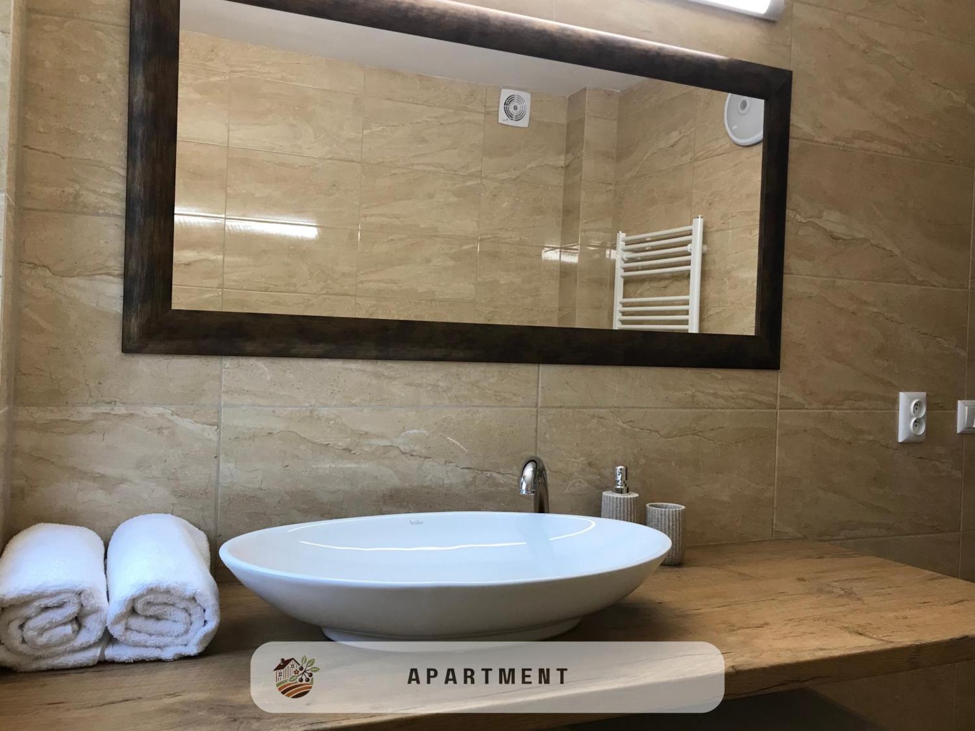 Apartmanovy Dom Visnove Zewnętrze zdjęcie